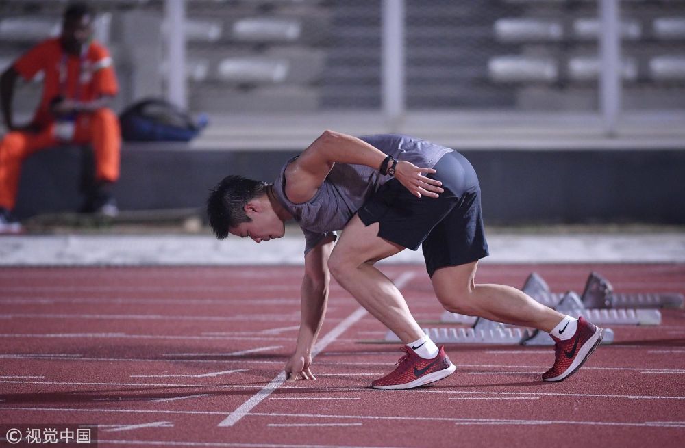 [高清组图]苏炳添领衔田径队备战 坦言目标夺金牌_体育
