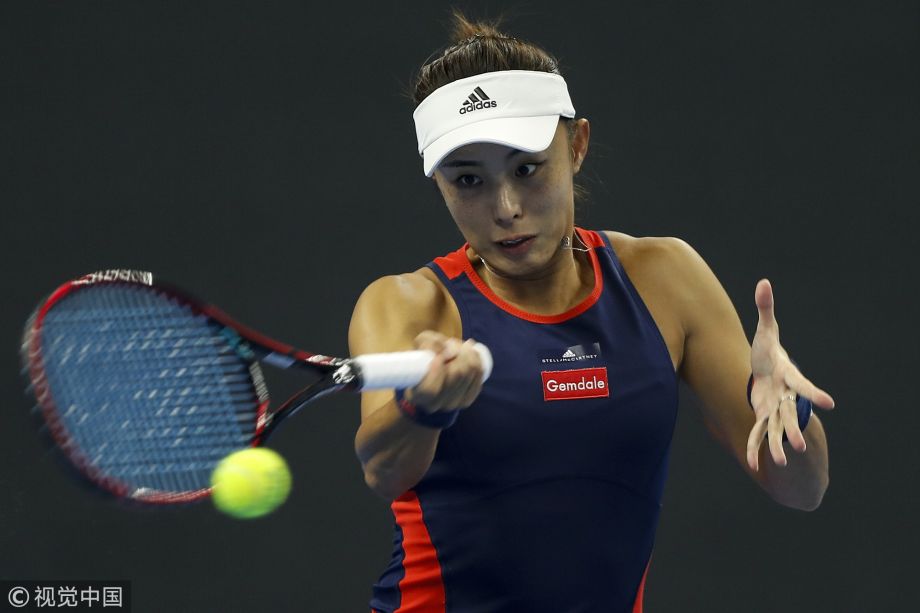 [高清组图]王蔷首进中网四强 兴奋自拍吐舌卖萌