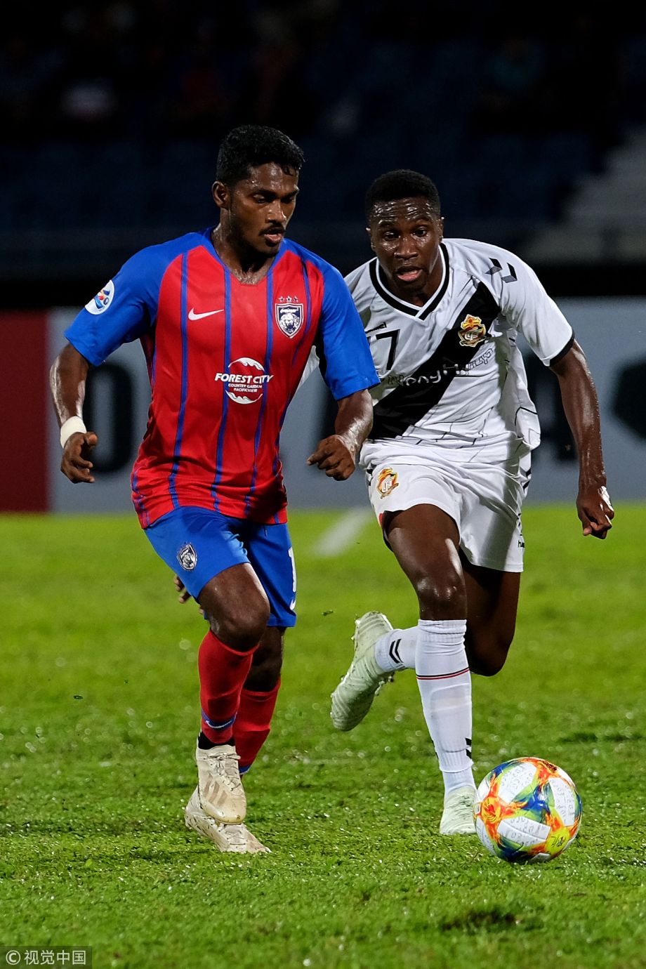 [高清组图]马来西亚柔佛dt战平韩国庆南fc