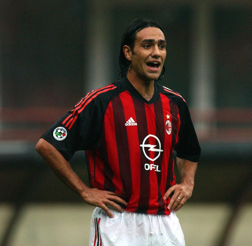 图内斯塔米兰后防中坚让防守成为一门艺术