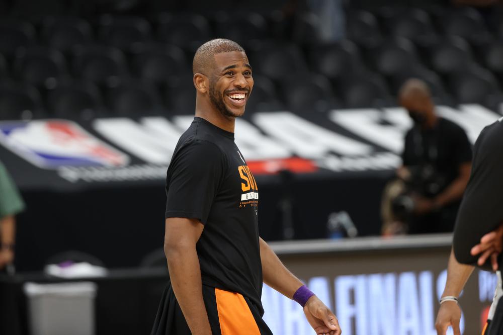 图太阳队训练备战并开发布会保罗笑口常开