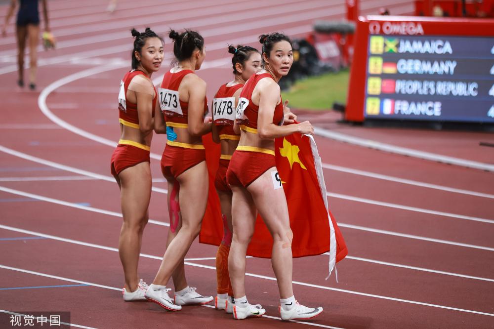 [图]女子4×100米决赛中国获第六 牙买加夺冠