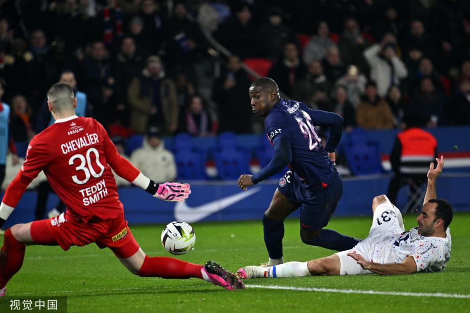 法甲-拉莫斯建功穆阿尼破门 大巴黎3-1里尔
