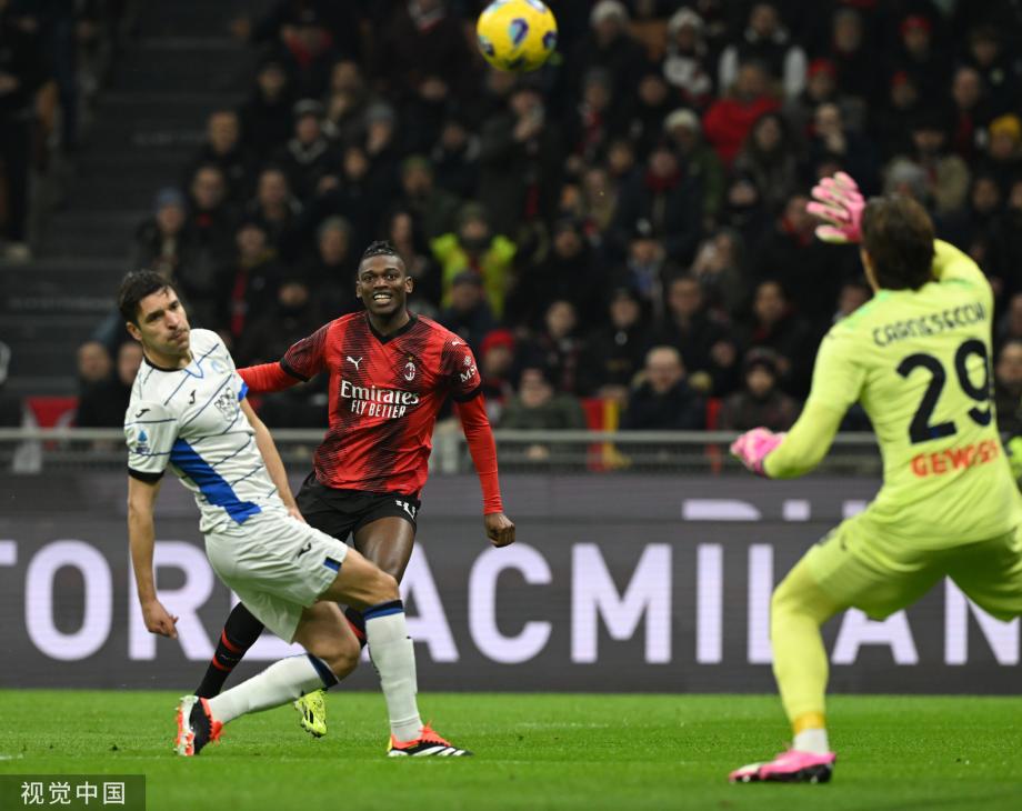 意甲-莱奥破门库普梅纳斯建功 AC米兰1-1亚特兰大