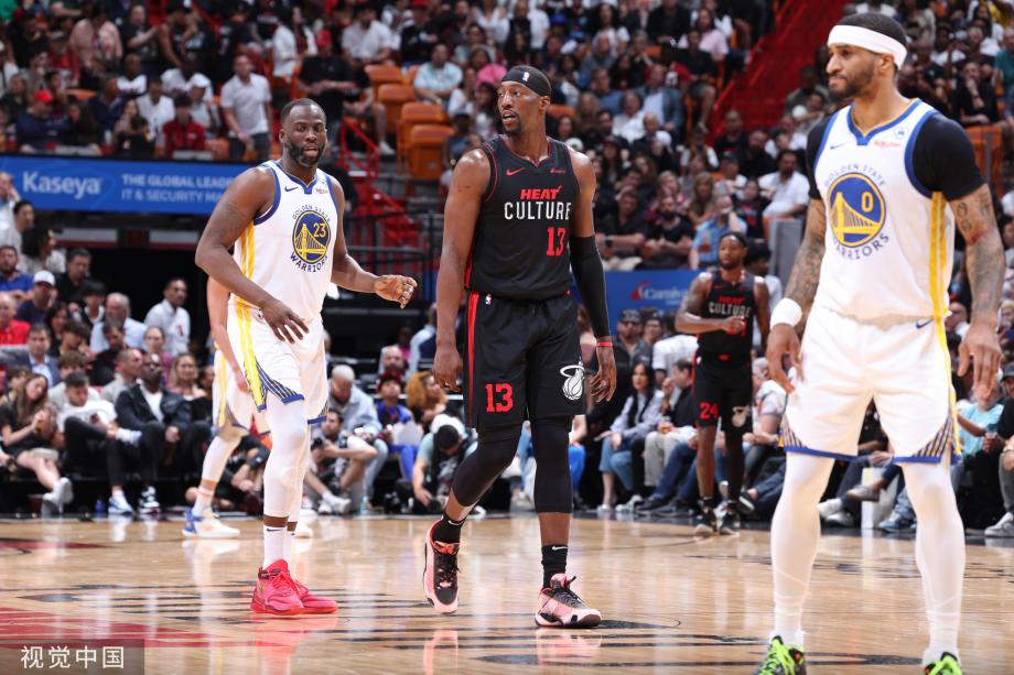 克莱重回首发砍28分库里17分 勇士扑灭热火