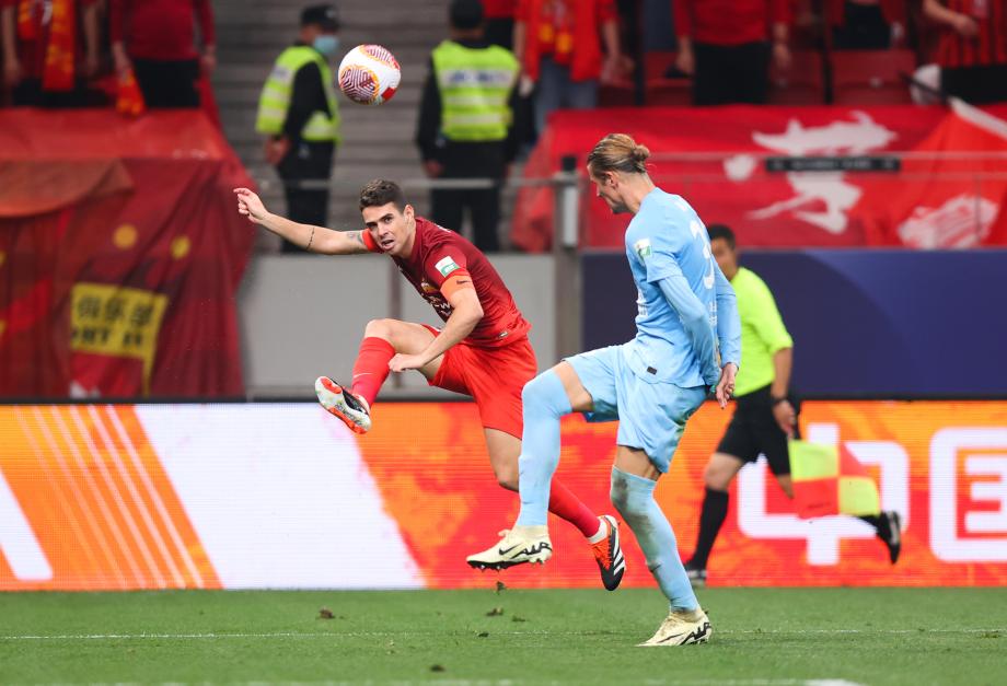 武磊张琳芃巴尔加斯破门 上海海港3-1河南队