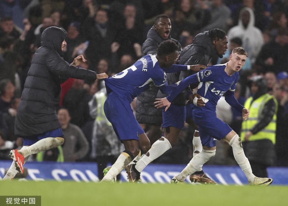 帕尔默戴帽+绝杀 切尔西主场4-3曼联