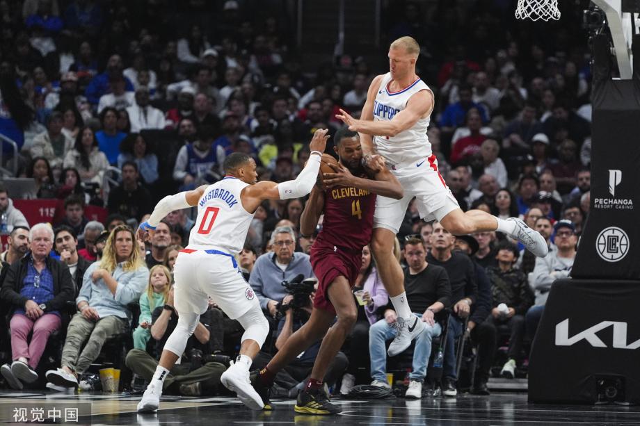 乔治39+11加兰28+8 哈登22分快船大逆转骑士