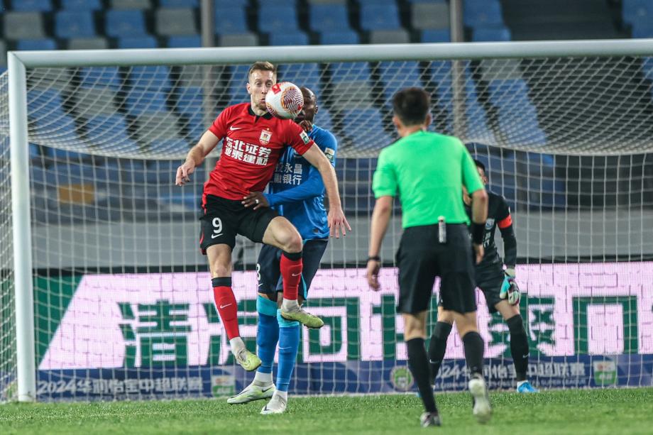 中超-奥斯卡连场破门 沧州2-0送10人亚泰3连败