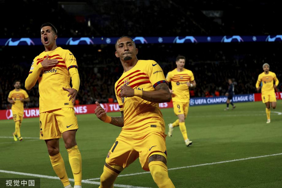 拉菲尼亚双响 巴萨客场3-2巴黎占晋级先机