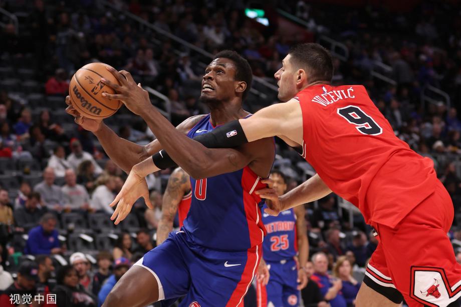 德罗赞39+7武切维奇27+11 公牛客场大胜活塞