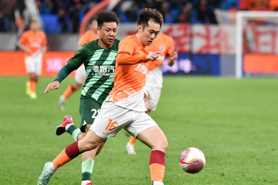 许东破门 青岛海牛2-0浙江俱乐部获赛季首胜