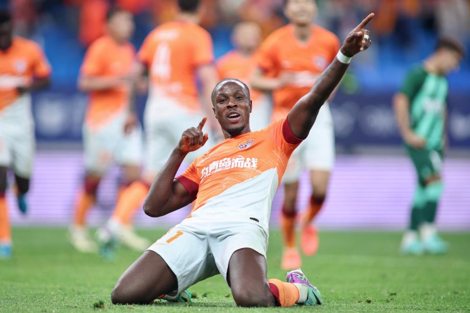 许东破门 青岛海牛2-0浙江俱乐部获赛季首胜