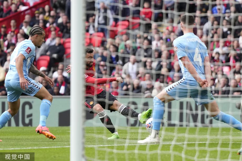 点球大战淘汰考文垂 曼联惊险晋级足总杯决赛