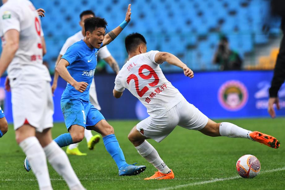 谭龙双响 长春亚泰3-2南通支云终结7轮不胜