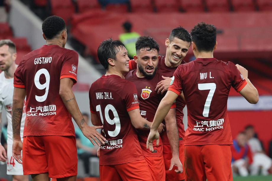 武磊梅开二度 上海海港主场大胜长春亚泰