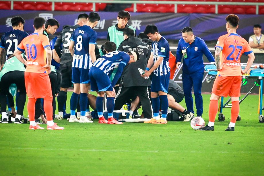 克雷桑谢文能互献传射 山东泰山2-1三镇5轮不败