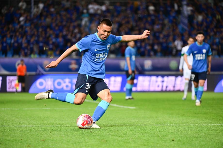 中超-莱昂纳多制胜 沧州0-1不敌浙江5轮不胜