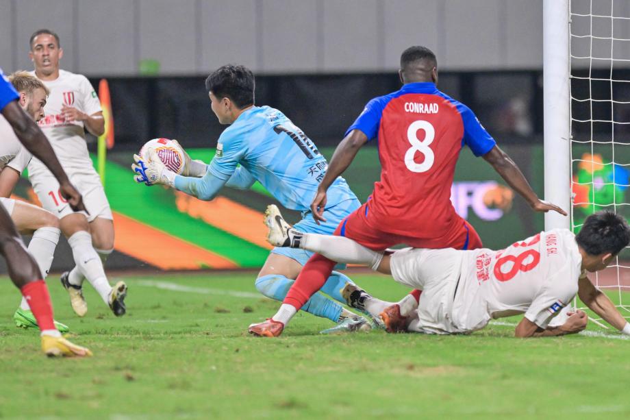 韦世豪双响 成都蓉城4-1胜梅州客家迎两连胜