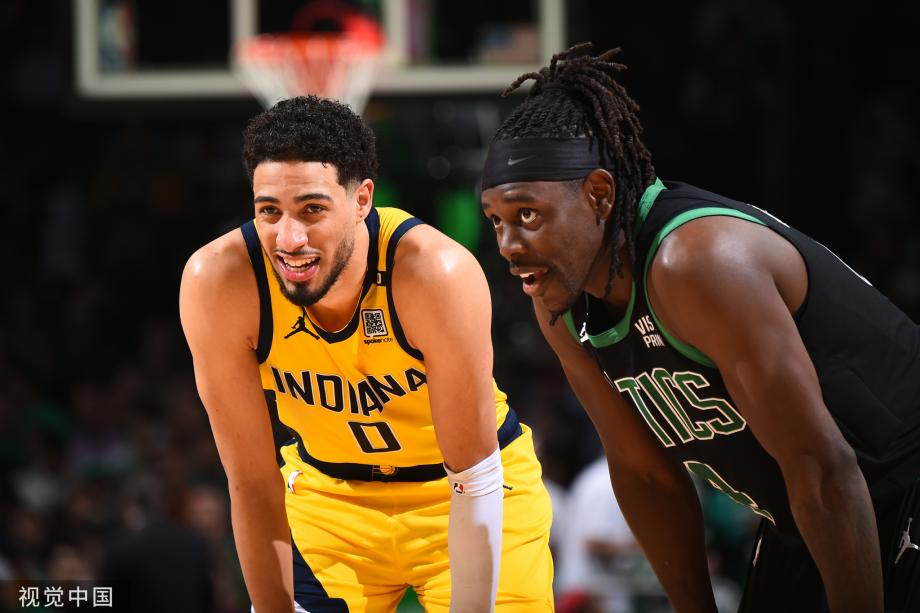 布朗40+5哈利伯顿伤退 绿军再胜步行者2-0领先