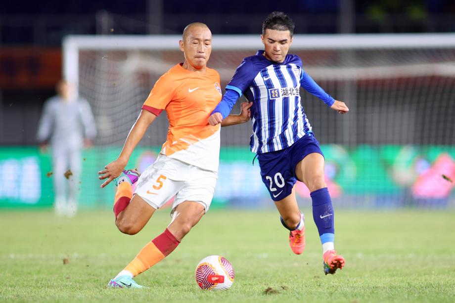 康瓜点射陶强龙扳平 武汉三镇1-1战平青岛海牛