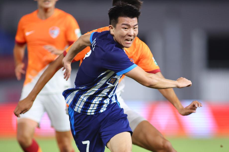 康瓜点射陶强龙扳平 武汉三镇1-1战平青岛海牛