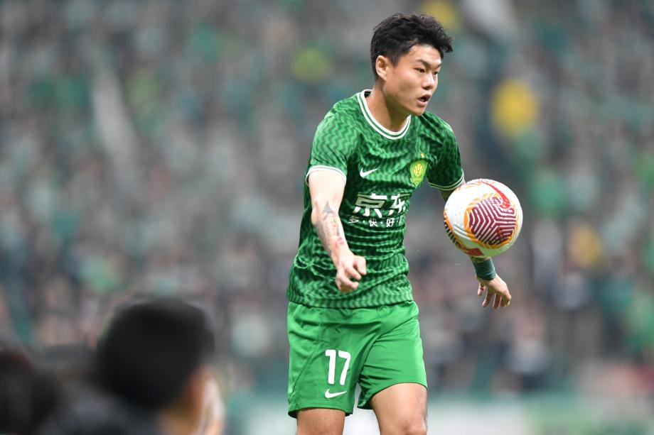 法比奥戴帽王子铭两球 国安8-1狂胜亚泰