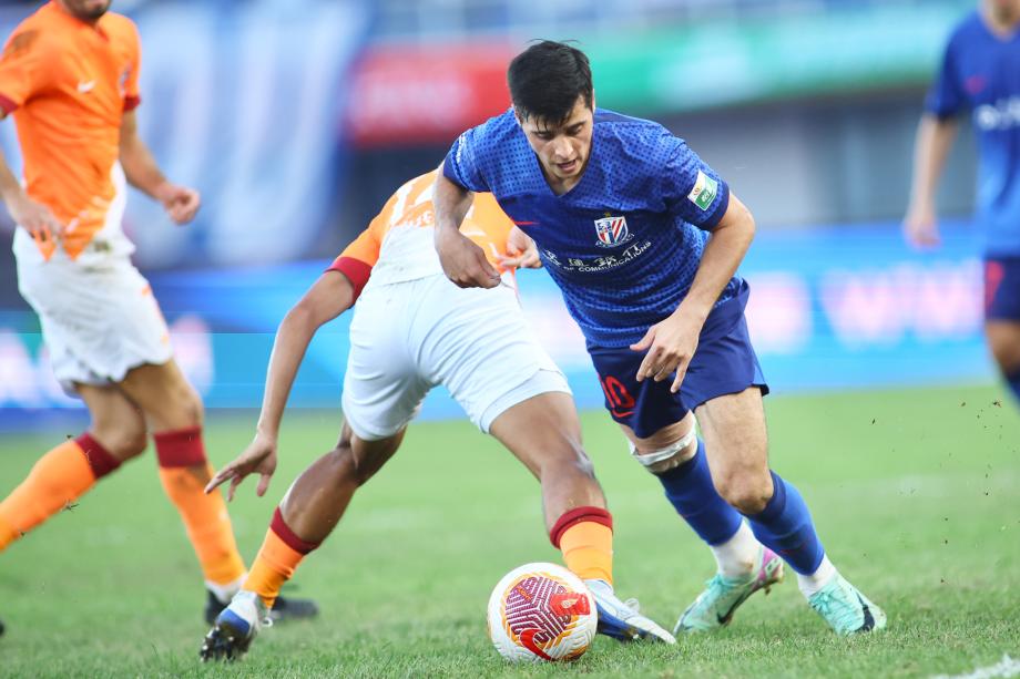 路易斯破门 众志成城十人申花1-0客场战胜海牛