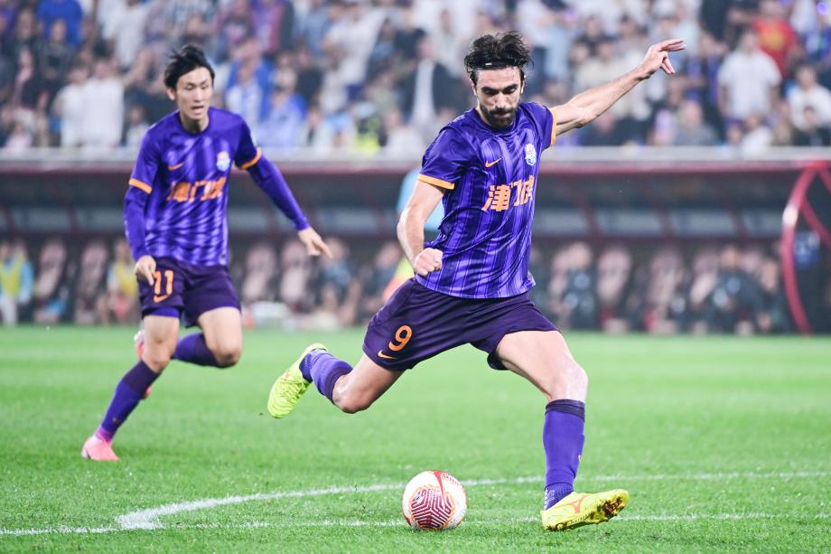 王秋明绝杀谢维军破门 天津津门虎3-2沧州雄狮