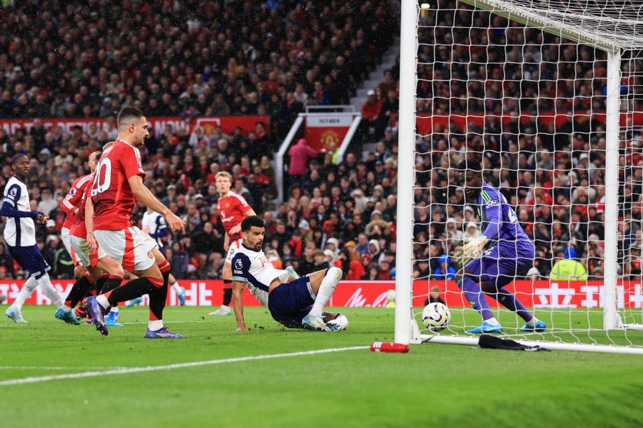 英超-10人曼联0-3惨败热刺 近5轮输3场跌至第12