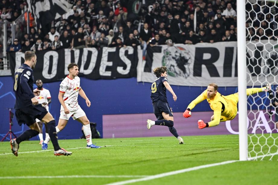 欧冠-弗拉霍维奇双响孔塞桑传射 尤文3-2逆转莱比锡