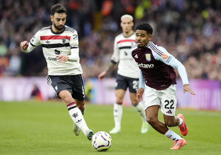 英超-B费任意球中框马奎尔伤退 曼联0-0战平维拉