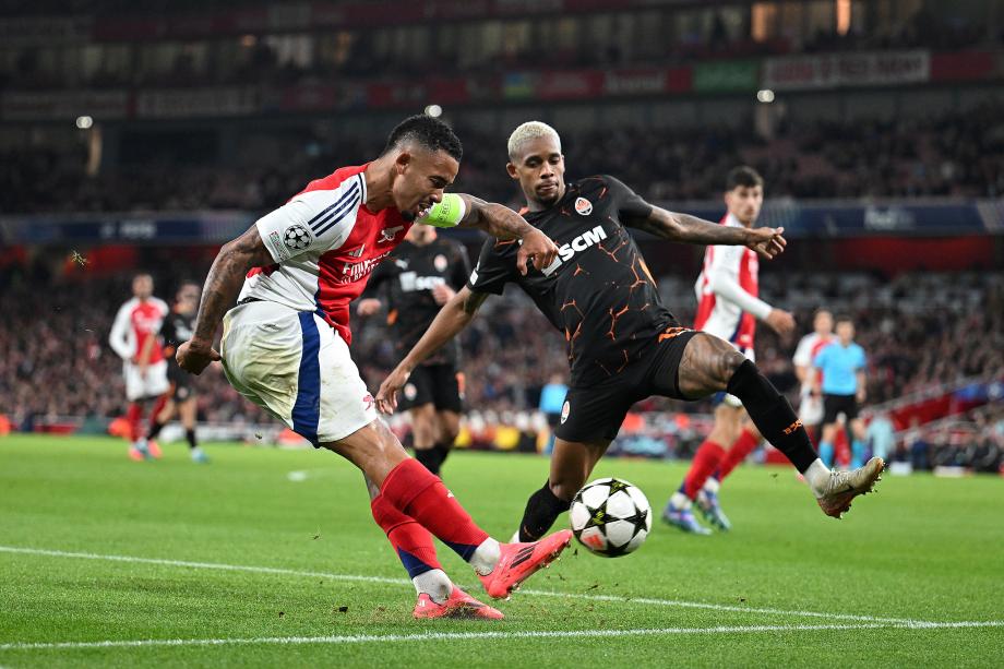 马丁内利造乌龙特罗萨德失点 阿森纳1-0矿工