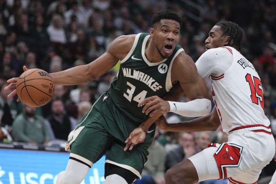 怀特35+6字母哥38+11 公牛客场爆冷力擒雄鹿