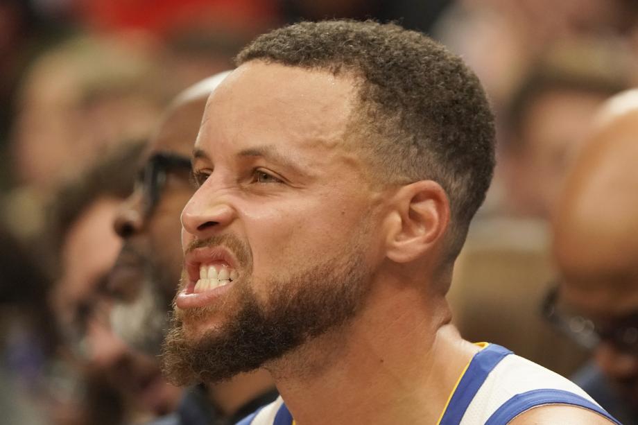 库里20+4希尔德27+6 勇士41分大胜爵士两连胜