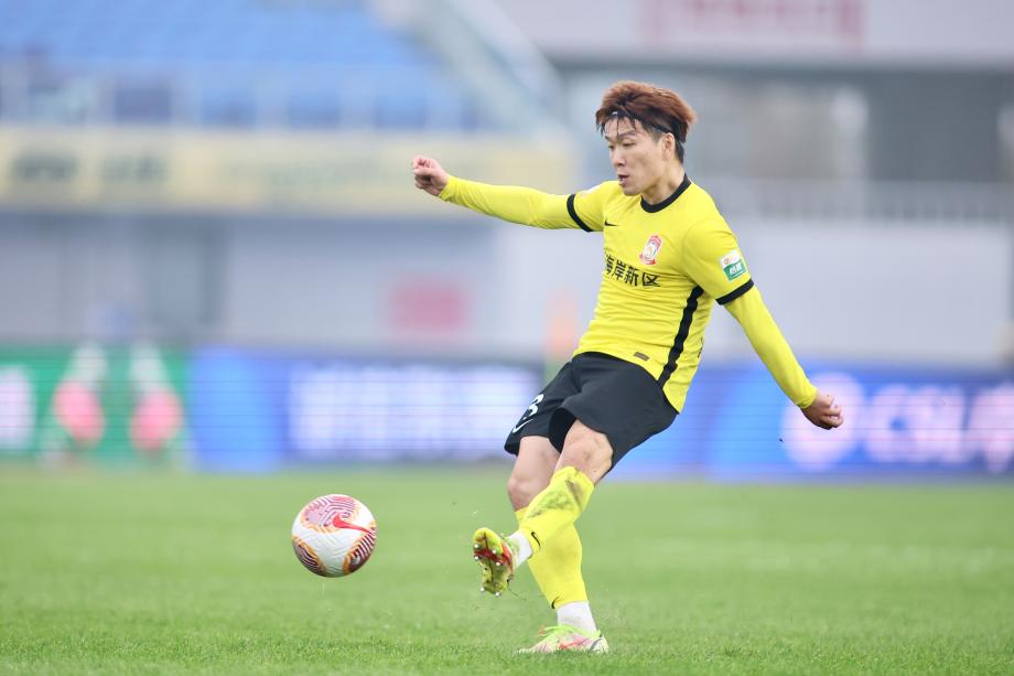 成都蓉城1-1青岛西海岸锁定亚冠二级联赛资格