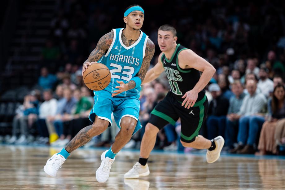 鲍尔31分塔图姆34+11 黄蜂不敌凯尔特人