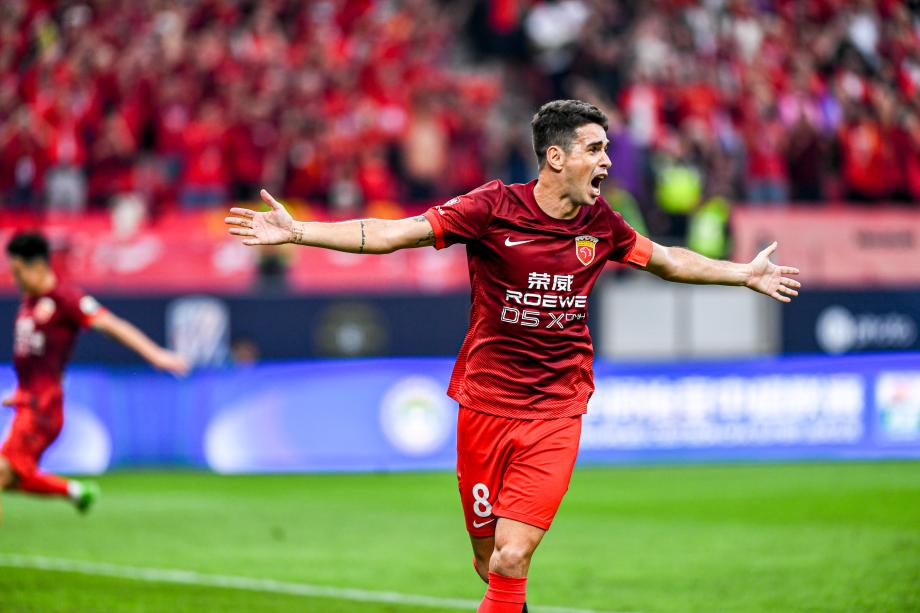 武磊独造5球 海港5-0大胜津门虎卫冕中超冠军