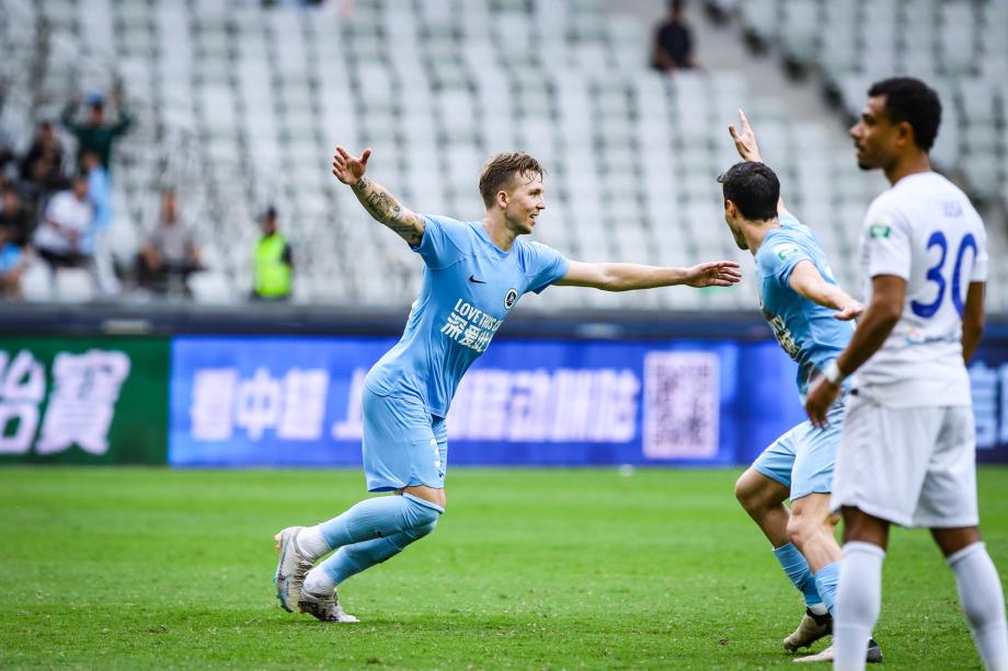 卡尔采夫世界波 深圳新鹏城2-1南通支云成功保级