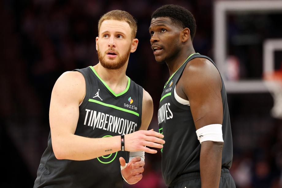 约基奇空砍26+9+13爱德华兹29分 掘金负森林狼