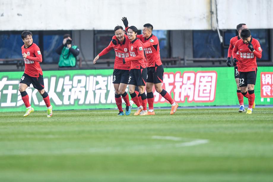 长春亚泰2-2遭浙江连扳两球追平 联赛第9浙江第7