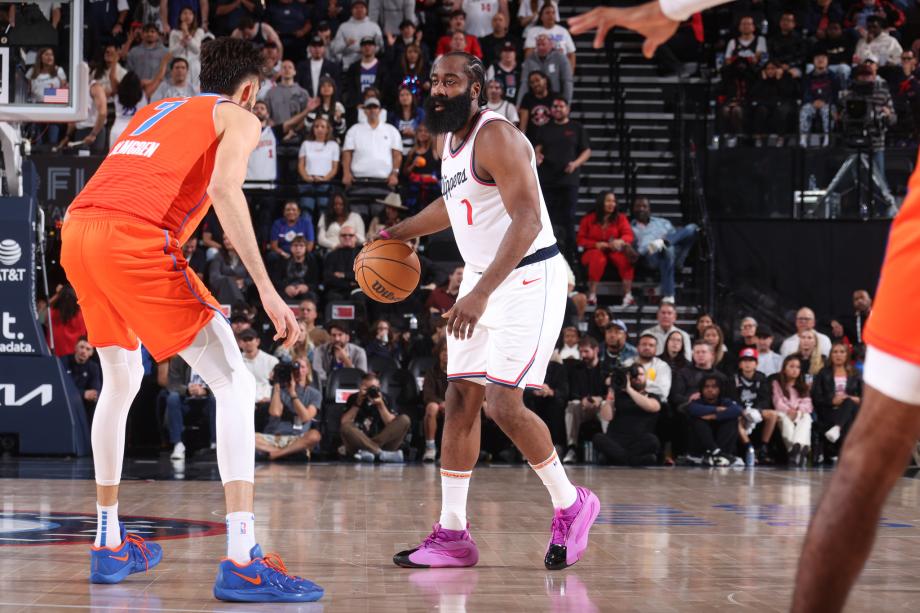 NBA-亚历山大25+9哈登12分 雷霆6人上双轻取快船