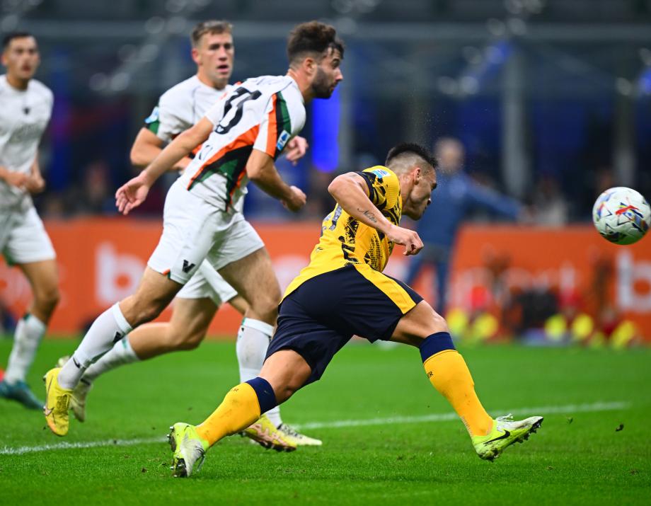 意甲-劳塔罗制胜 国米1-0威尼斯6轮不败