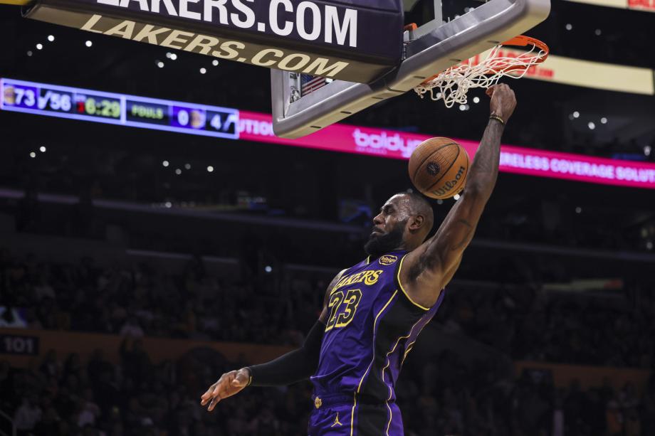 詹姆斯26分12助克内克特37分 湖人力克爵士