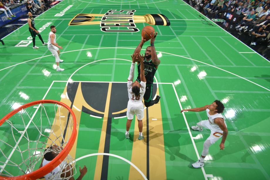 凯尔特人终结骑士开季15连胜 塔图姆砍33+12+7