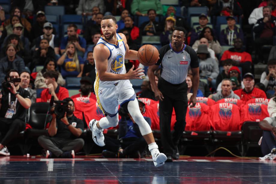 库里19+7+7维金斯30分赛季新高 勇士险胜鹈鹕