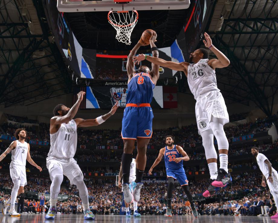 欧文23分布伦森37分 独行侠四人20+轻取尼克斯