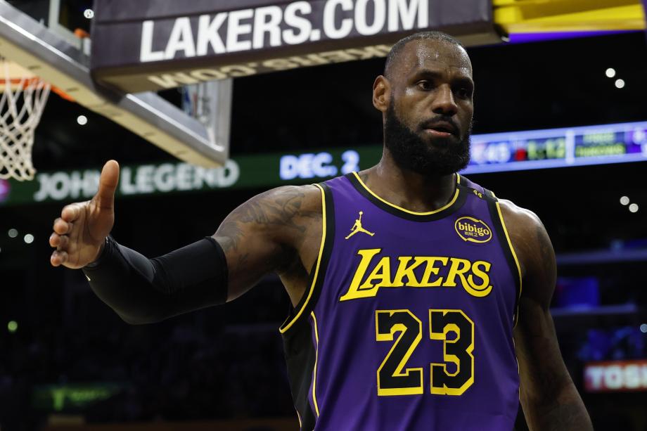 湖人惜败雷霆 紫金军团NBA杯被提前淘汰出局