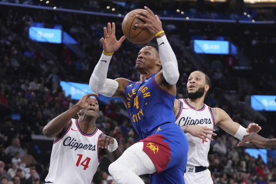 哈登39+11+9约基奇三双 快船险胜掘金