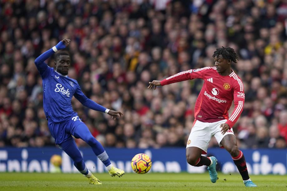 英超-拉什福德齐尔克泽均双响 曼联4-0阿莫林